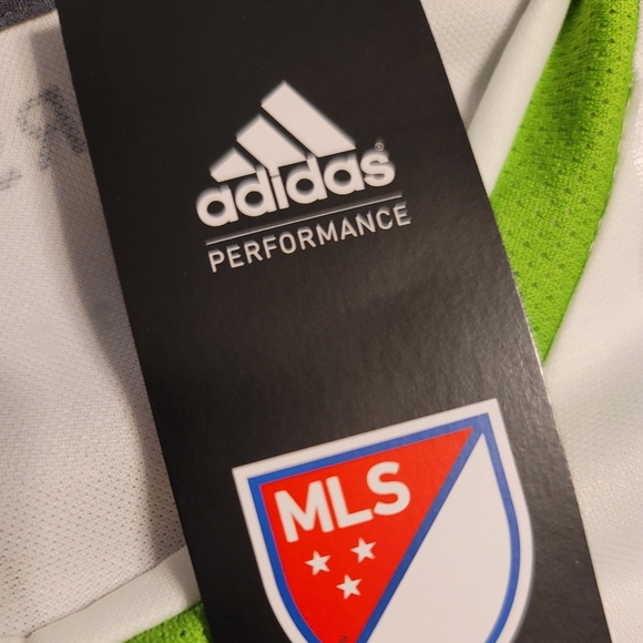 Adidas jersey - Picture 3 of 10